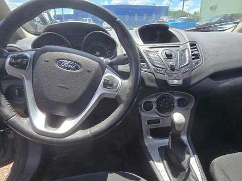 Used 2014 Ford Fiesta SE FWD image 18
