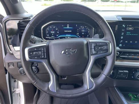 Used 2022 Chevrolet Silverado 1500 RST w/ Texas Edition Plus RWD image 17