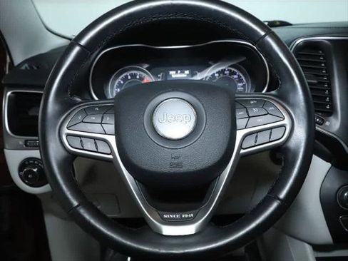 Certified 2020 Jeep Cherokee Latitude Lux w/ Quick Order Package 26H Lux image 21