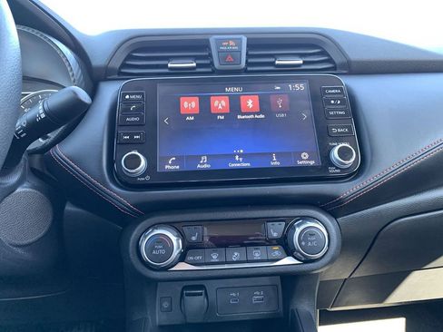 Used 2024 Nissan Versa SR FWD image 20