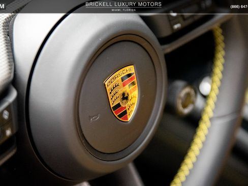 Used 2022 Porsche 911 GT3 RWD image 18