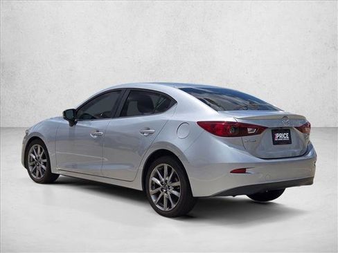 Used 2018 MAZDA MAZDA3 Touring FWD image 7