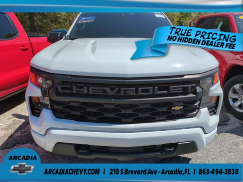 Certified 2022 Chevrolet Silverado 1500 Custom RWD image 2
