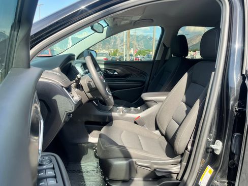Used 2023 GMC Terrain SLE w/ Elevation Edition FWD image 12