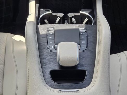 Used 2025 Mercedes-Benz GLE 450e 4MATIC image 21