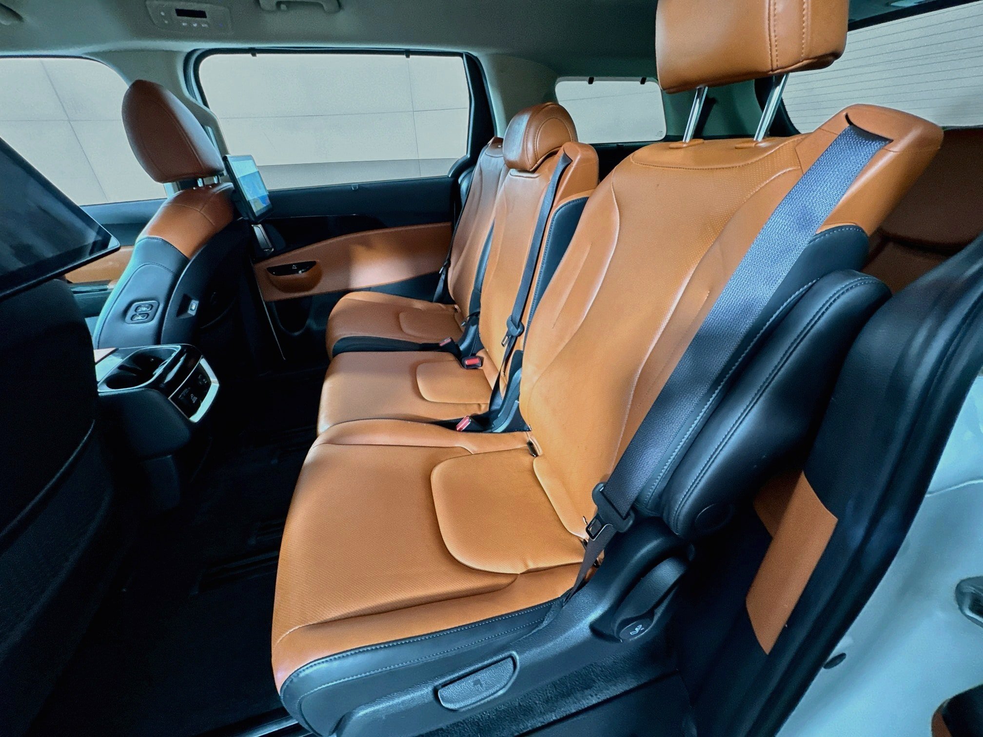 Used 2024 Kia Carnival SX FWD image 23