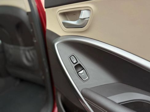 Used 2016 Hyundai Santa Fe Limited w/ Option Group 04 image 11