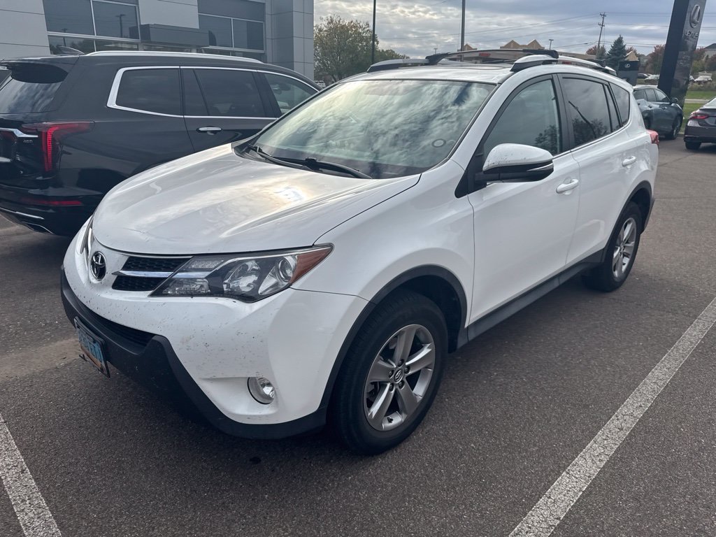 Used 2015 Toyota RAV4 XLE FWD image 17