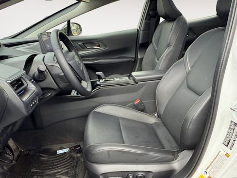 Certified 2025 Toyota Prius AWD image 11
