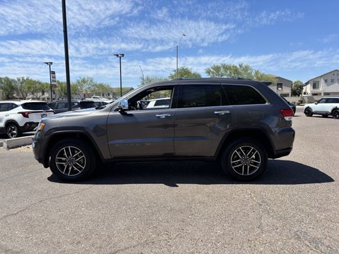 Used 2021 Jeep Grand Cherokee Limited AWD/4WD image 5