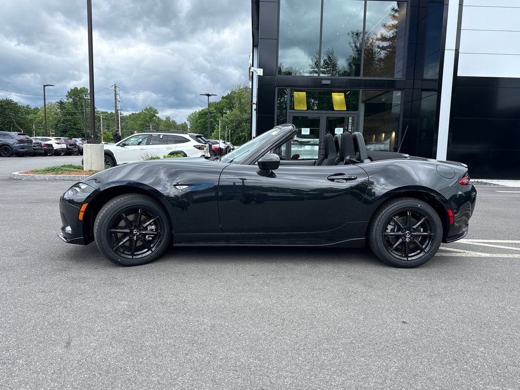 New 2026 MAZDA MX-5 Miata Sport w/ Appearance Package RWD image 2
