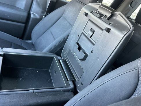 Used 2021 Chevrolet Silverado 1500 Custom image 32