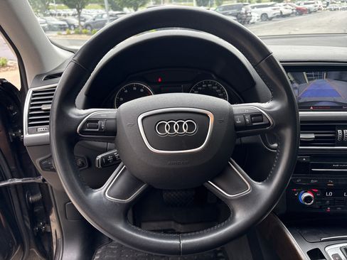 Used 2016 Audi Q5 2.0T Premium Plus w/ Technology Package AWD/4WD image 18