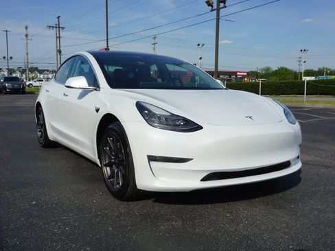 Used 2019 Tesla Model 3 Long Range image 3