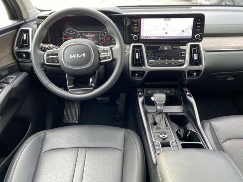 Used 2023 Kia Sorento X-Line EX image 12