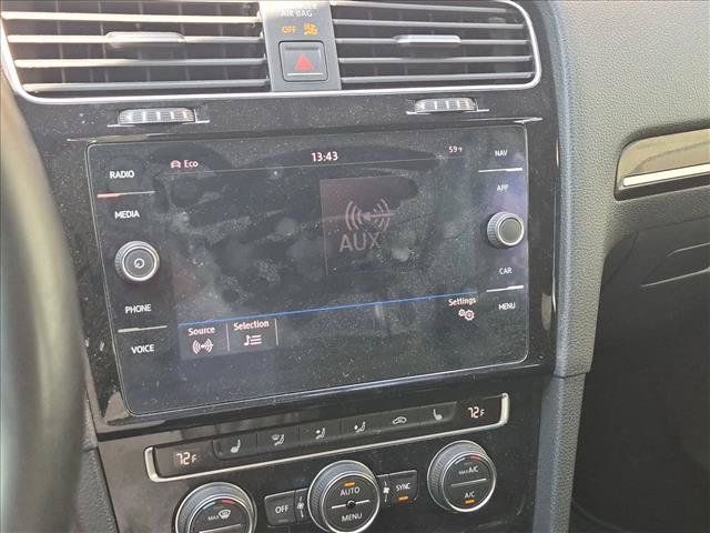 Used 2018 Volkswagen Golf 4-Door AWD/4WD image 14