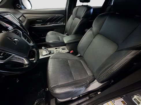 Used 2019 Mitsubishi Outlander GT AWD/4WD image 11