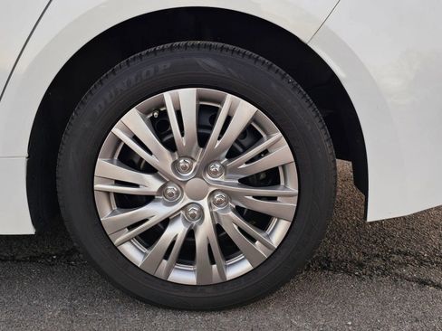 Used 2022 Toyota Corolla LE image 27