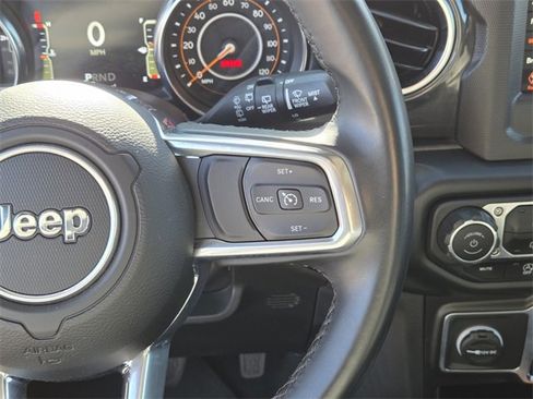 Used 2021 Jeep Wrangler Unlimited Sahara image 19