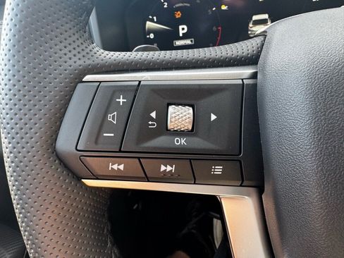 New 2025 Mitsubishi Outlander SE image 27