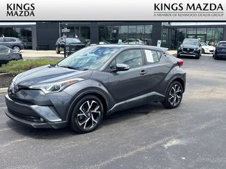 Used 2018 Toyota C-HR XLE FWD video 1