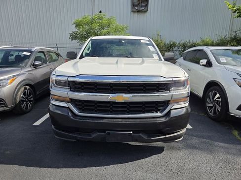 Used 2018 Chevrolet Silverado 1500 W/T RWD image 2