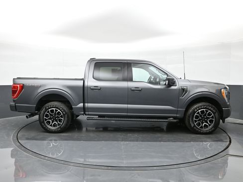 Used 2021 Ford F150 XLT w/ Equipment Group 302A High image 9