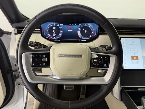 Used 2024 Land Rover Range Rover Long Wheelbase SE AWD/4WD image 18