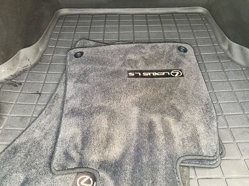 Used 2016 Lexus LS 460 image 17