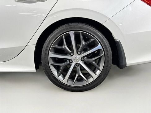 Used 2022 Honda Civic Touring image 31