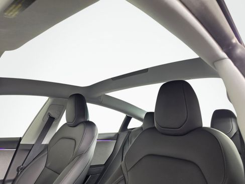 Used 2025 Tesla Model 3 Long Range RWD image 15