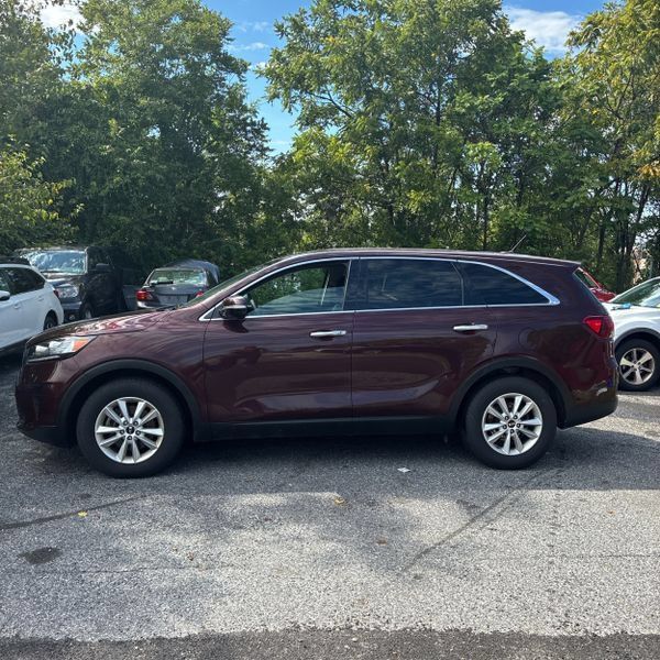 Used 2019 Kia Sorento FWD V6 image 13