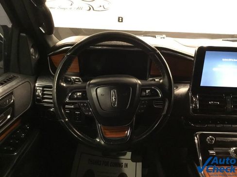 Used 2019 Lincoln Navigator Select w/ Technology Package AWD/4WD image 50