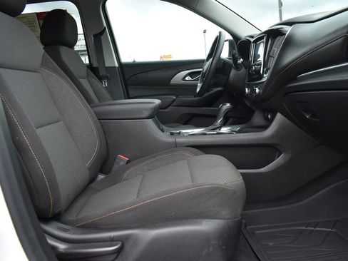 Used 2020 Chevrolet Traverse LS FWD image 5
