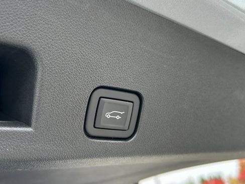 Certified 2024 Chevrolet Traverse RS w/ LPO, Floor Liner Package image 50