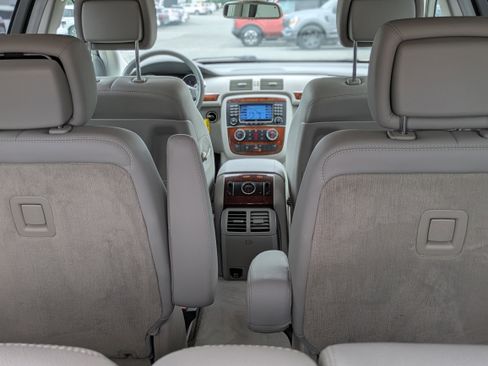 Used 2006 Mercedes-Benz R 500 4MATIC image 12