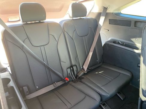 Certified 2023 Kia Sorento EX AWD/4WD image 29