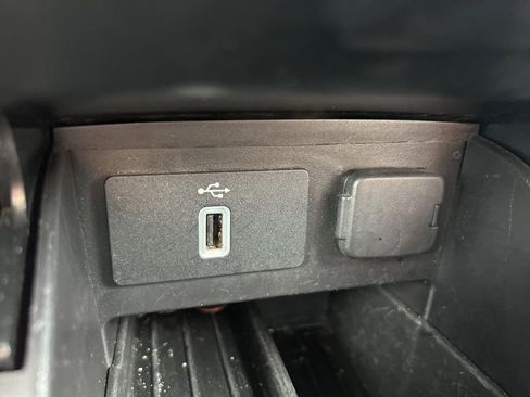 Used 2018 Ford Explorer Sport w/ Ford Safe & Smart Package image 35