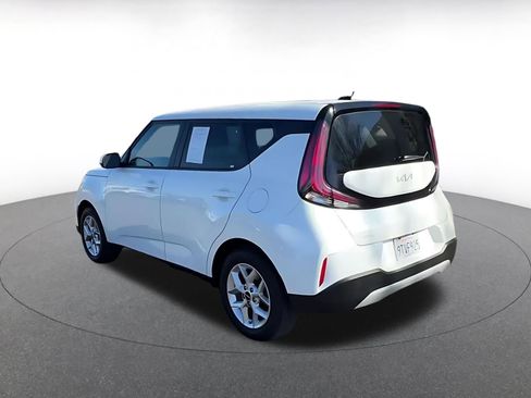 Used 2025 Kia Soul LX w/ LX Technology Package image 10