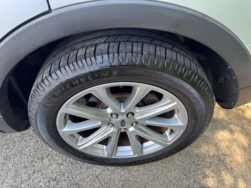 Used 2017 Ford Explorer Limited FWD image 19