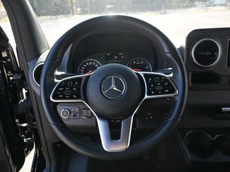 Used 2024 Mercedes-Benz Sprinter 3500 video 2