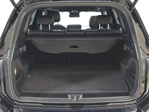 Used 2026 Mercedes-Benz GLB 250 4MATIC image 14