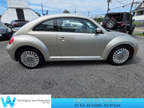 Used 2016 Volkswagen Beetle 1.8T SE FWD image 7