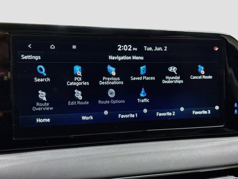 Used 2023 Hyundai Palisade Limited AWD/4WD image 16