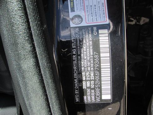 Used 2006 Mercedes-Benz C 230 Sedan image 29