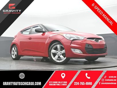 Used 2014 Hyundai Veloster w/ Style Package 02