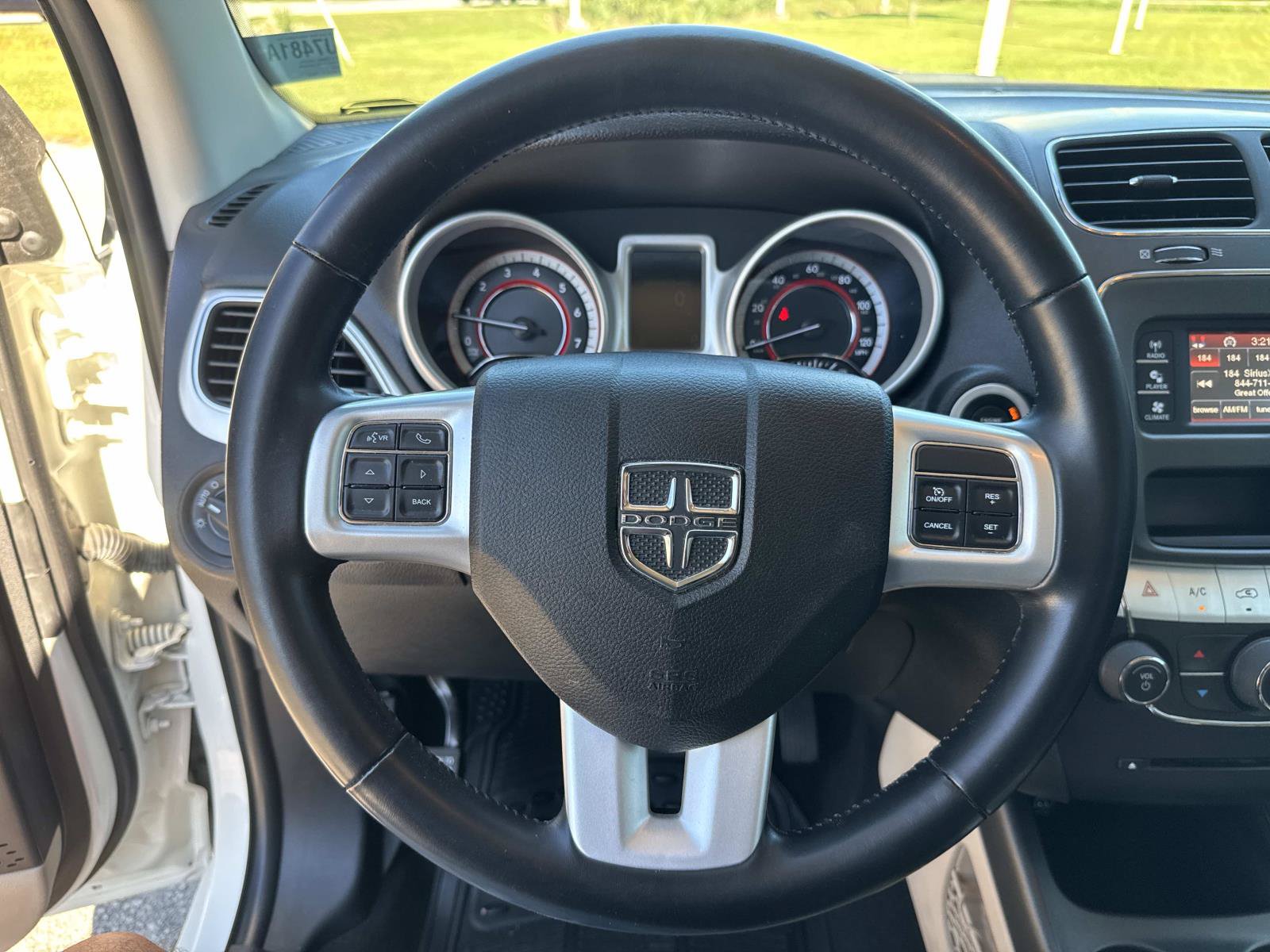 Used 2020 Dodge Journey SE w/ SE Popular Equipment Group FWD image 32