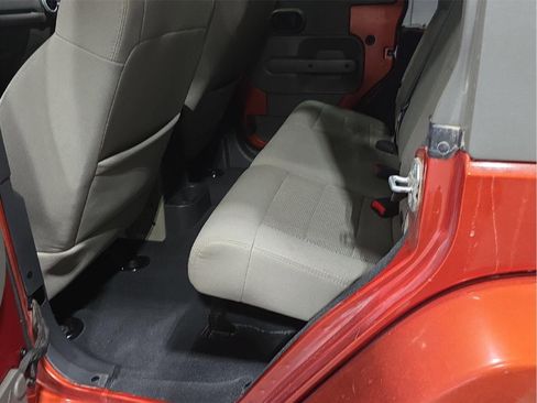 Used 2009 Jeep Wrangler Unlimited Sahara w/ Mopar Chrome Edition Group image 17