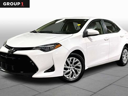 Certified 2018 Toyota Corolla LE image 1