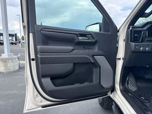 New 2026 GMC Sierra 1500 AT4X w/ AT4X AEV Edition AWD/4WD image 9